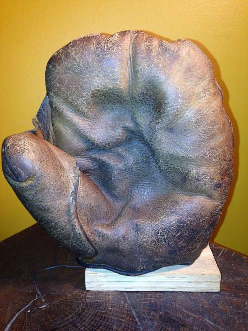 Spalding Fielders Mitt Front